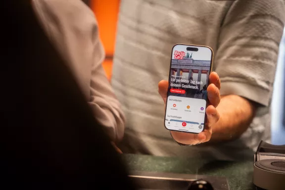 Zum Jahreswechsel wird der Funktionsumfang der Berlin Welcome Card-App erweitert und um das BVG-Ticketing ergänzt Die App zur Berlin Welcome Card