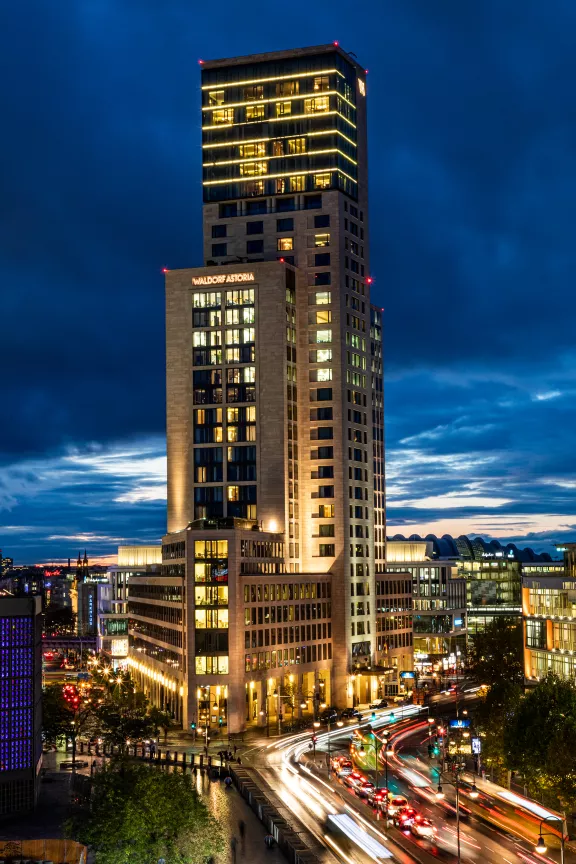 Die US-amerikanische und deutsche Reiseindustrie trifft sich im Waldorf Astoria Berlin Waldorf Astoria Berlin